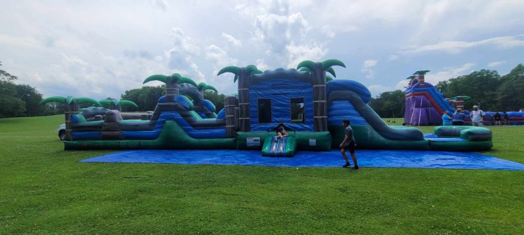 68' water slide obstacle course wet/dry